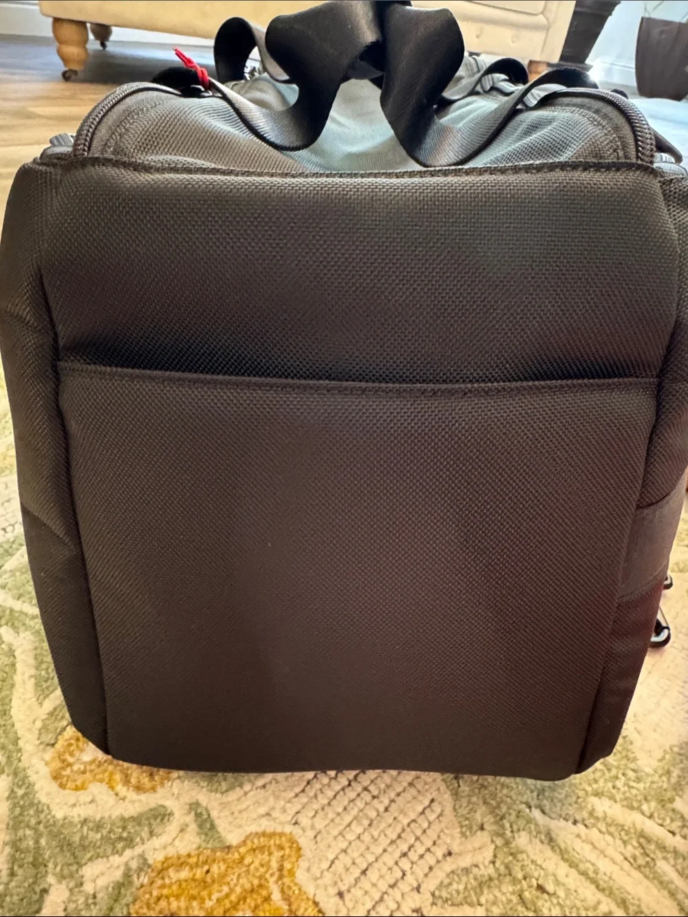 Tumi Sport Black Men’s golf Duffel with Detachable Shoulder Strap NWT